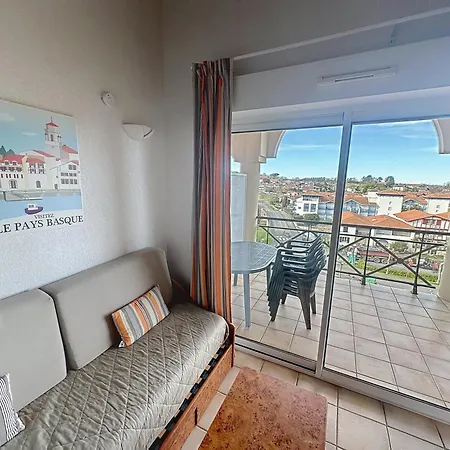 Duplex A Ciboure, 3 Chambres, 49 M2 Avec Grand Balcon, Avec Piscine A 800m De La アパート