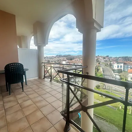 Duplex A Ciboure, 3 Chambres, 49 M2 Avec Grand Balcon, Avec Piscine A 800m De La アパート