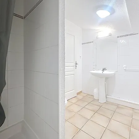 Duplex A Ciboure, 3 Chambres, 49 M2 Avec Grand Balcon, Avec Piscine A 800m De La
